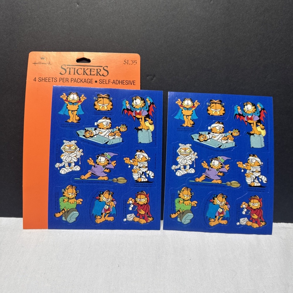 2 Vintage Sheets Of GARFIELD HALLOWEEN STICKERS 1978 Jim Davis 20 Stickers UFS